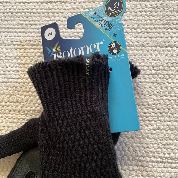 Isotoner Signature Black Textured Knit SmartDri Touchscreen Gloves - Picture 3 of 4
